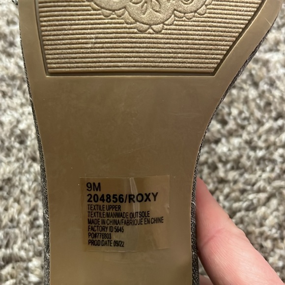 Maurice’s chunky gray heel size 9 - Picture 3 of 12